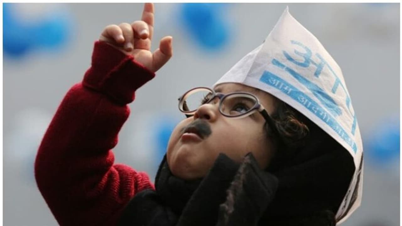 ട്വിറ്ററിൽ താരമായി 'കുഞ്ഞ് അരവിന്ദ് കെജ്രിവാൾ'; വൈറലായി ഫോട്ടോ ട്വിറ്ററിൽ താരമായി 'കുഞ്ഞ് അരവിന്ദ് കെജ്രിവാൾ'; വൈറലായി ഫോട്ടോ