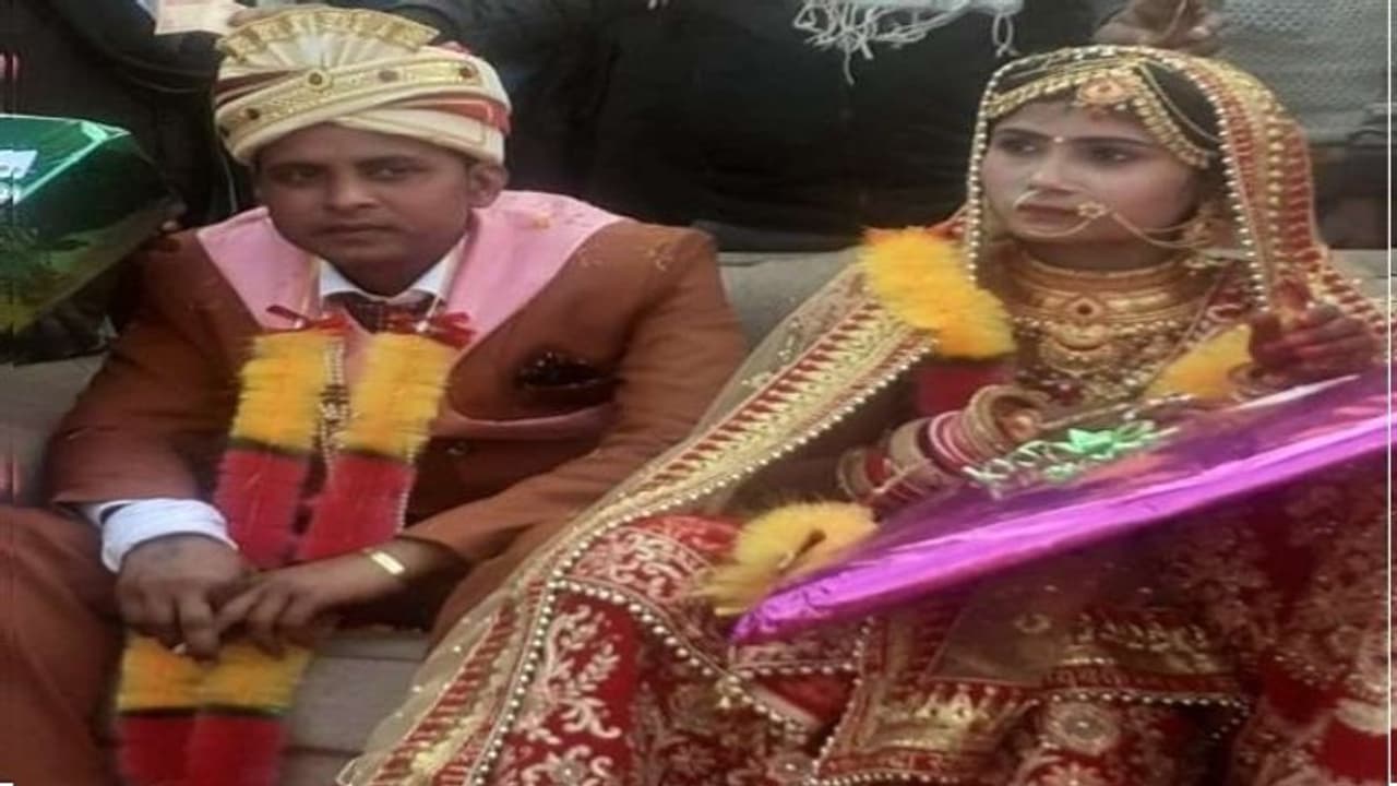 ससुराल पहुंचने से पहले विधवा हुई दुल्हन, विदाई के बाद फांसी पर लटका मिला दूल्हा ससुराल पहुंचने से पहले विधवा हुई दुल्हन, विदाई के बाद फांसी पर लटका मिला दूल्हा