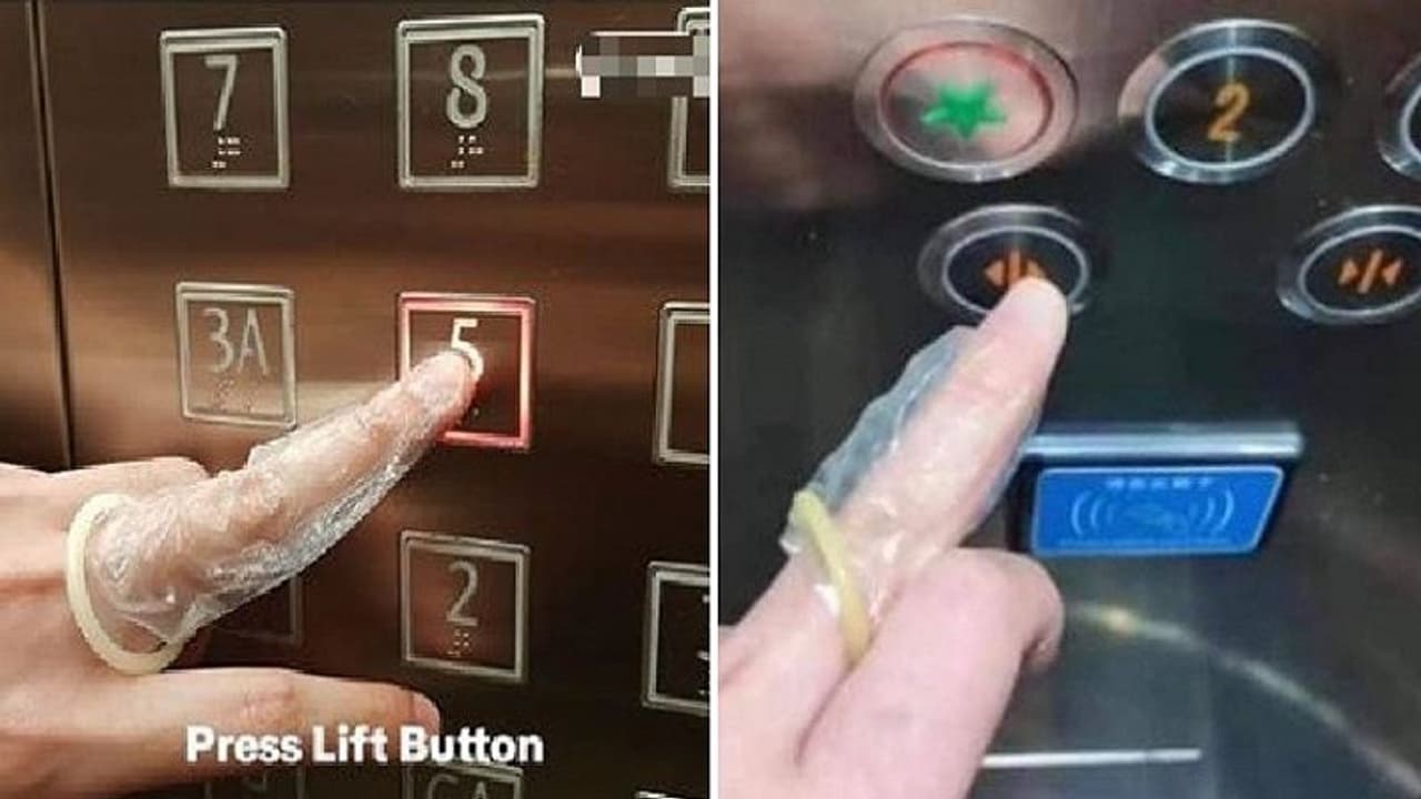 इस देश में उंगलियों में कंडोम पहन रहे हैं लोग, सड़क पर इस तरह चलते दिखाई दे रहे इस देश में उंगलियों में कंडोम पहन रहे हैं लोग, सड़क पर इस तरह चलते दिखाई दे रहे