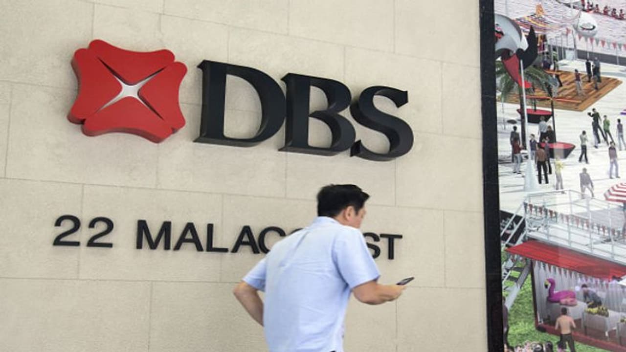 একজনের শরীরে মিলেছে করোনা ভাইরাস, সিঙ্গাপুরে বের করে দেওয়া হল বহুজাতিক ব্যাঙ্কের কর্মীদের