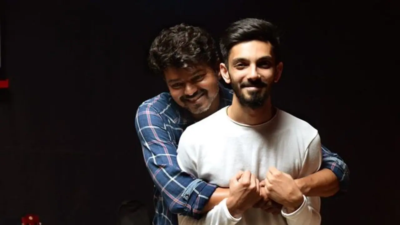 மாஸ்டர் ரகசியத்தை போட்டுடைத்த விழா நாயகன்... தளபதி ரசிகர்களுக்கு இன்ப அதிர்ச்சி கொடுத்த அனிருத்....!