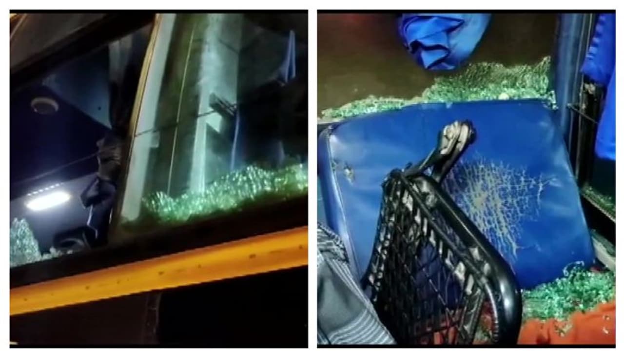 চাকরিতে সংরক্ষণের দাবিতে কর্ণাটকে বনধ, তিরুপতি ম্যাঙ্গালুরু বাসে পাথর সমর্থকদের চাকরিতে সংরক্ষণের দাবিতে কর্ণাটকে বনধ, তিরুপতি ম্যাঙ্গালুরু বাসে পাথর সমর্থকদের