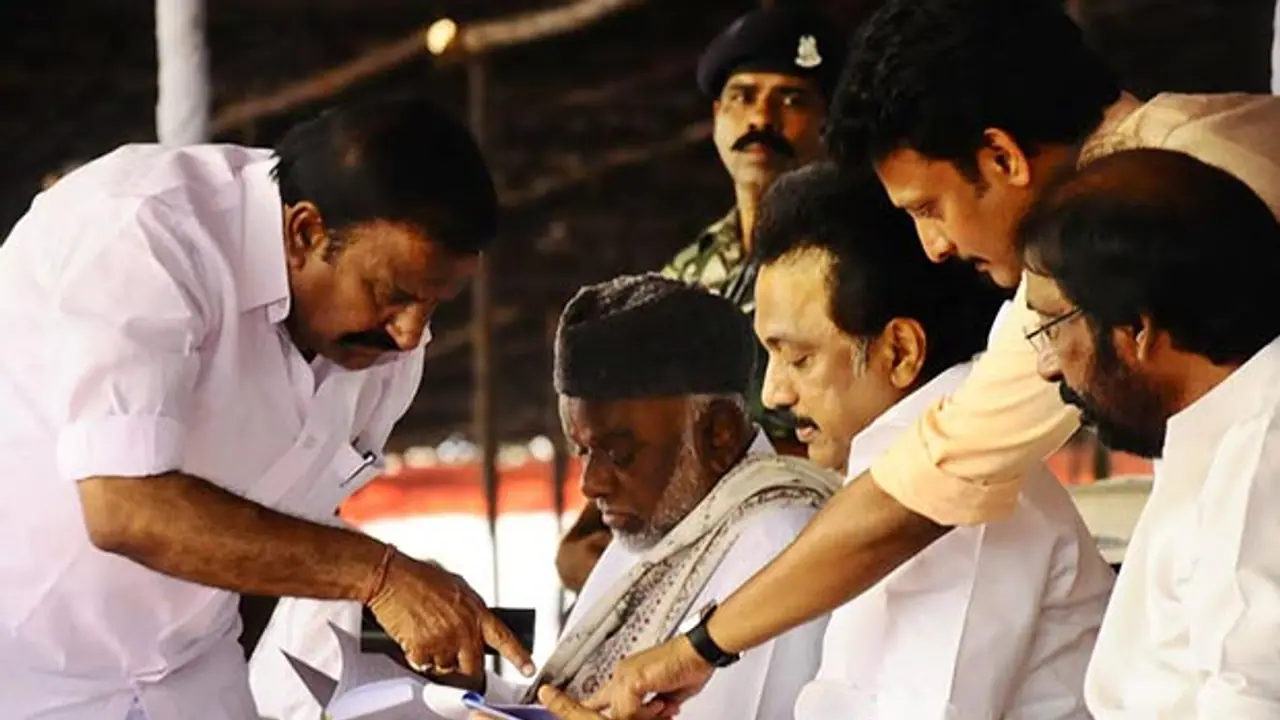 கலைஞர், கலைஞர் மகன், கலைஞர் பேரன்..! திருச்சியில் கலங்கிய கே.என்.நேரு! கலைஞர், கலைஞர் மகன், கலைஞர் பேரன்..! திருச்சியில் கலங்கிய கே.என்.நேரு!