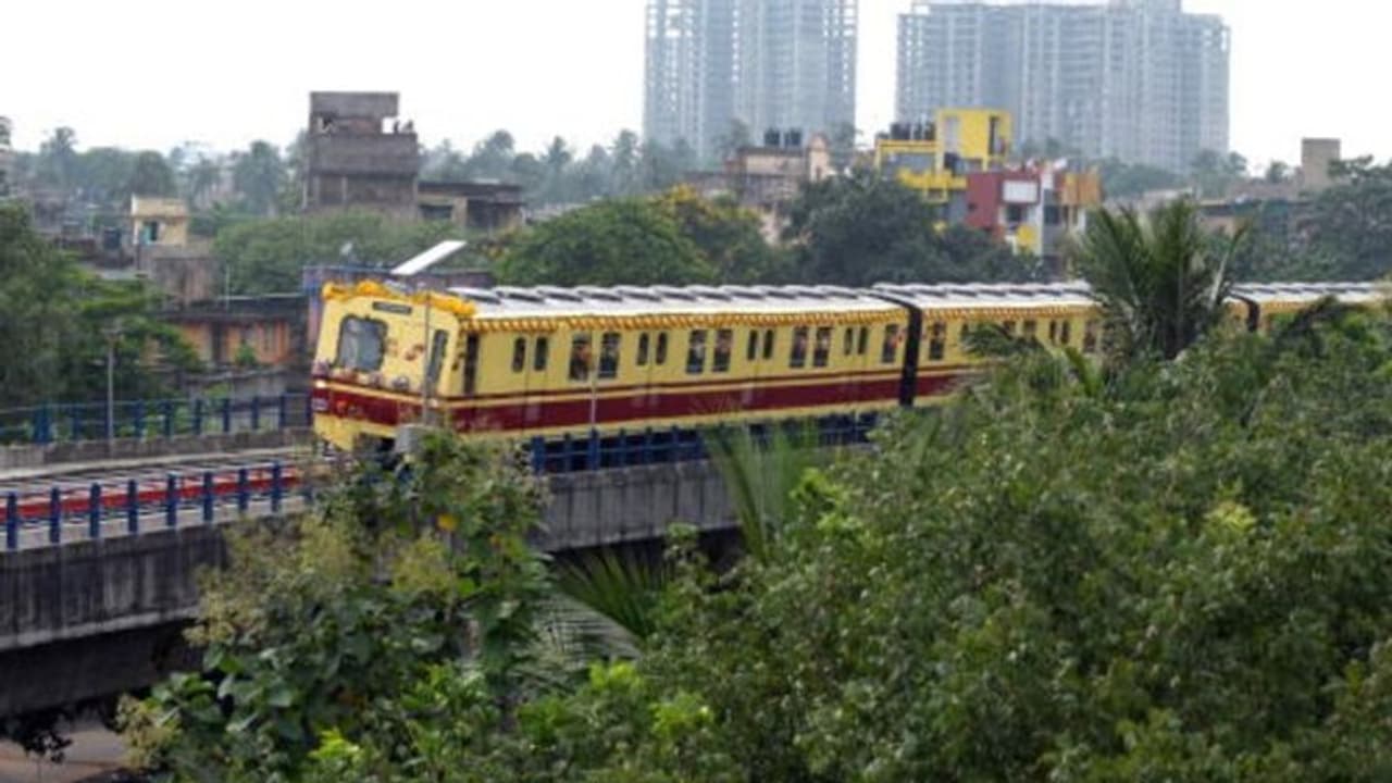 Kolkata Metro: পুজো থেকে শুধুই এসি, ৩৭ তম জন্মদিনে নন এসিকে বিদায় জানাবে কলকাতা মেট্রো