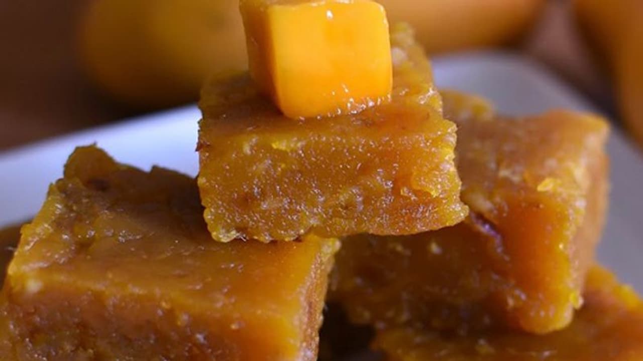 വായിൽ വെള്ളമൂറും മാമ്പഴ ഹൽവ തയ്യാറാക്കാൻ ഇത്രയും എളുപ്പമോ...? വായിൽ വെള്ളമൂറും മാമ്പഴ ഹൽവ തയ്യാറാക്കാൻ ഇത്രയും എളുപ്പമോ...?