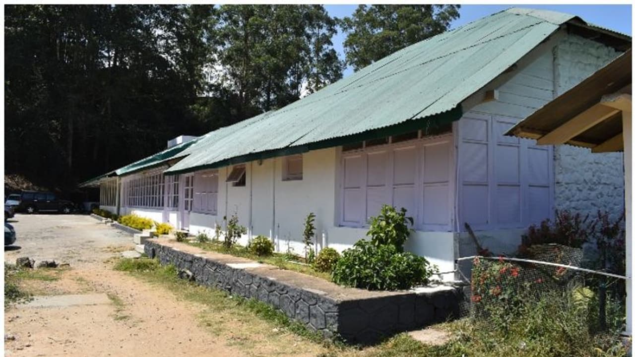 ലക്ഷങ്ങള് മുടക്കി അറ്റകുറ്റപ്പണി നടത്തി; ഉദ്ഘാടനം കഴിഞ്ഞ് ഒരു വര്ഷമായിട്ടും പ്രവര്ത്തനരഹിതമായി കെട്ടിടം ലക്ഷങ്ങള് മുടക്കി അറ്റകുറ്റപ്പണി നടത്തി; ഉദ്ഘാടനം കഴിഞ്ഞ് ഒരു വര്ഷമായിട്ടും പ്രവര്ത്തനരഹിതമായി കെട്ടിടം