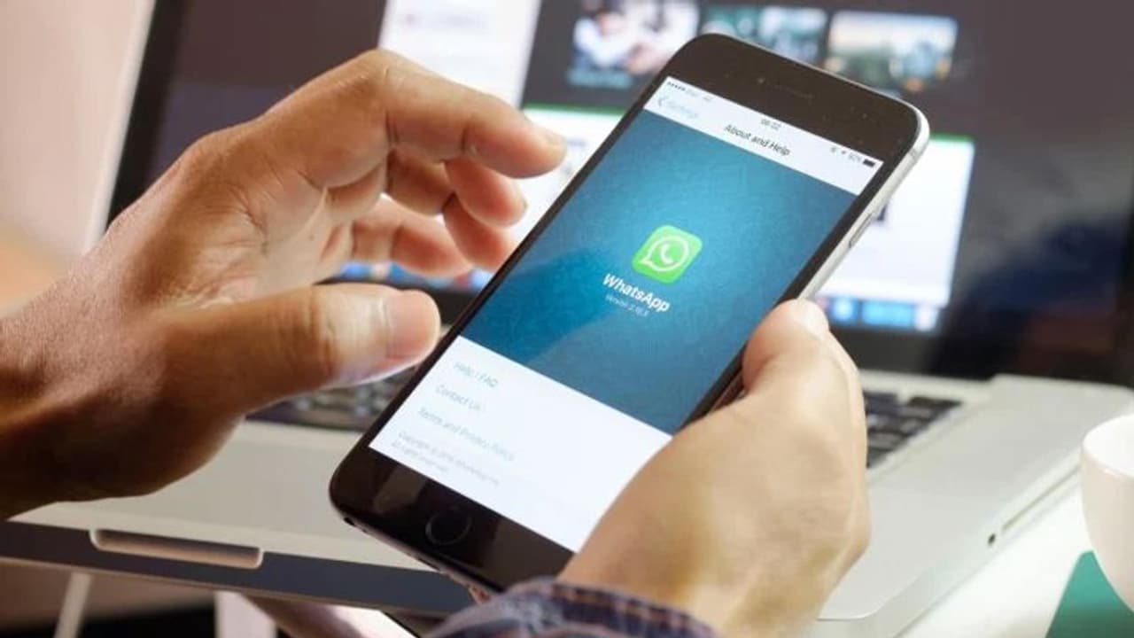 2 अरब के पार पहुंची WhatsApp यूजर्स की संख्या, प्राइवेसी को लेकर कंपनी ने कही यह बड़ी बात 2 अरब के पार पहुंची WhatsApp यूजर्स की संख्या, प्राइवेसी को लेकर कंपनी ने कही यह बड़ी बात