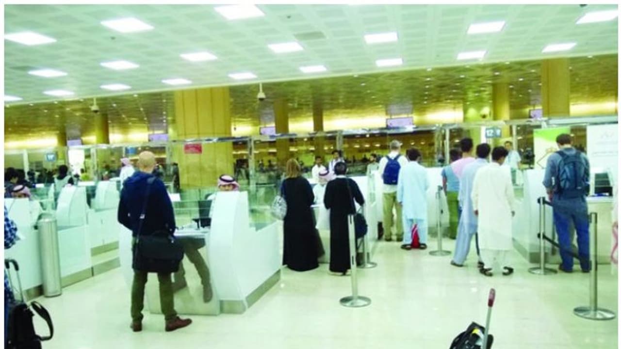 ഗൾഫ് രാജ്യങ്ങൾ മുഴുവൻ സന്ദർശിക്കാൻ ഒറ്റ വിസ; ടൂറിസ്റ്റുകള് ഒഴുകിയെത്തും, സൗദിക്ക് വലിയ രീതിയിൽ ഗുണം ചെയ്യും ഗൾഫ് രാജ്യങ്ങൾ മുഴുവൻ സന്ദർശിക്കാൻ ഒറ്റ വിസ; ടൂറിസ്റ്റുകള് ഒഴുകിയെത്തും, സൗദിക്ക് വലിയ രീതിയിൽ ഗുണം ചെയ്യും