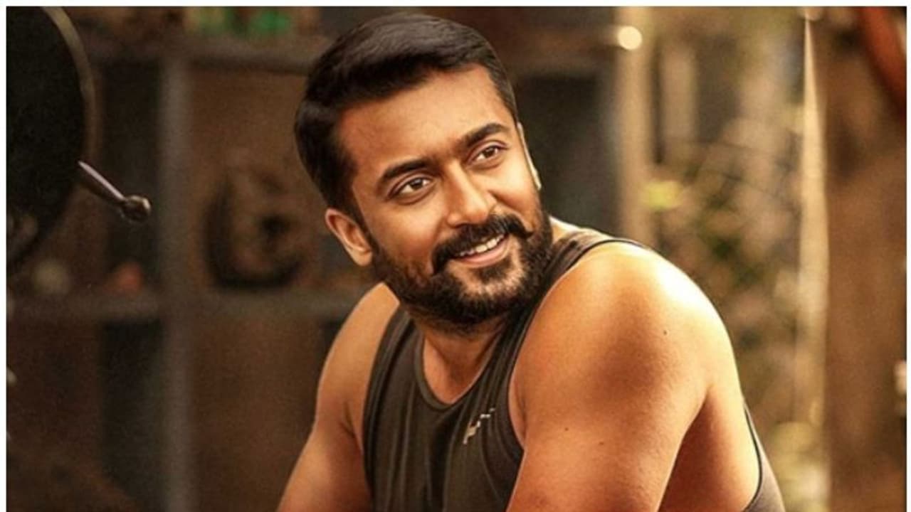 ഇതുവരെ വിമാനത്തിൽ കയറാത്ത 70 കുട്ടികൾക്ക് ആകാശയാത്ര ഒരുക്കി തമിഴ്നടൻ സൂര്യ ഇതുവരെ വിമാനത്തിൽ കയറാത്ത 70 കുട്ടികൾക്ക് ആകാശയാത്ര ഒരുക്കി തമിഴ്നടൻ സൂര്യ