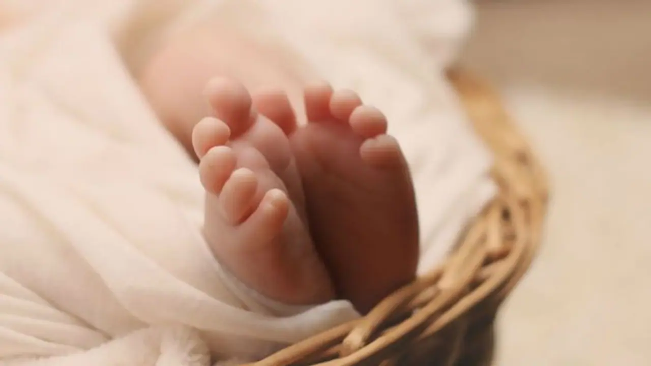 Davanagere ಆಸ್ಪತ್ರೆಯಿಂದಲೇ ನವಜಾತ ಶಿಶು ನಾಪತ್ತೆ, ಪತ್ತೆಯಾಗದ ಖದೀಮರು! Davanagere ಆಸ್ಪತ್ರೆಯಿಂದಲೇ ನವಜಾತ ಶಿಶು ನಾಪತ್ತೆ, ಪತ್ತೆಯಾಗದ ಖದೀಮರು!