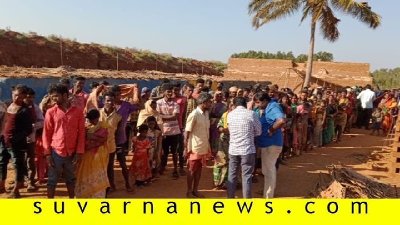 ಇಟ್ಟಿಗೆ ಫ್ಯಾಕ್ಟರಿಯಲ್ಲಿ ಜೀತಕ್ಕಿದ್ದ 204 ಜನರ ರಕ್ಷಣೆ ಇಟ್ಟಿಗೆ ಫ್ಯಾಕ್ಟರಿಯಲ್ಲಿ ಜೀತಕ್ಕಿದ್ದ 204 ಜನರ ರಕ್ಷಣೆ