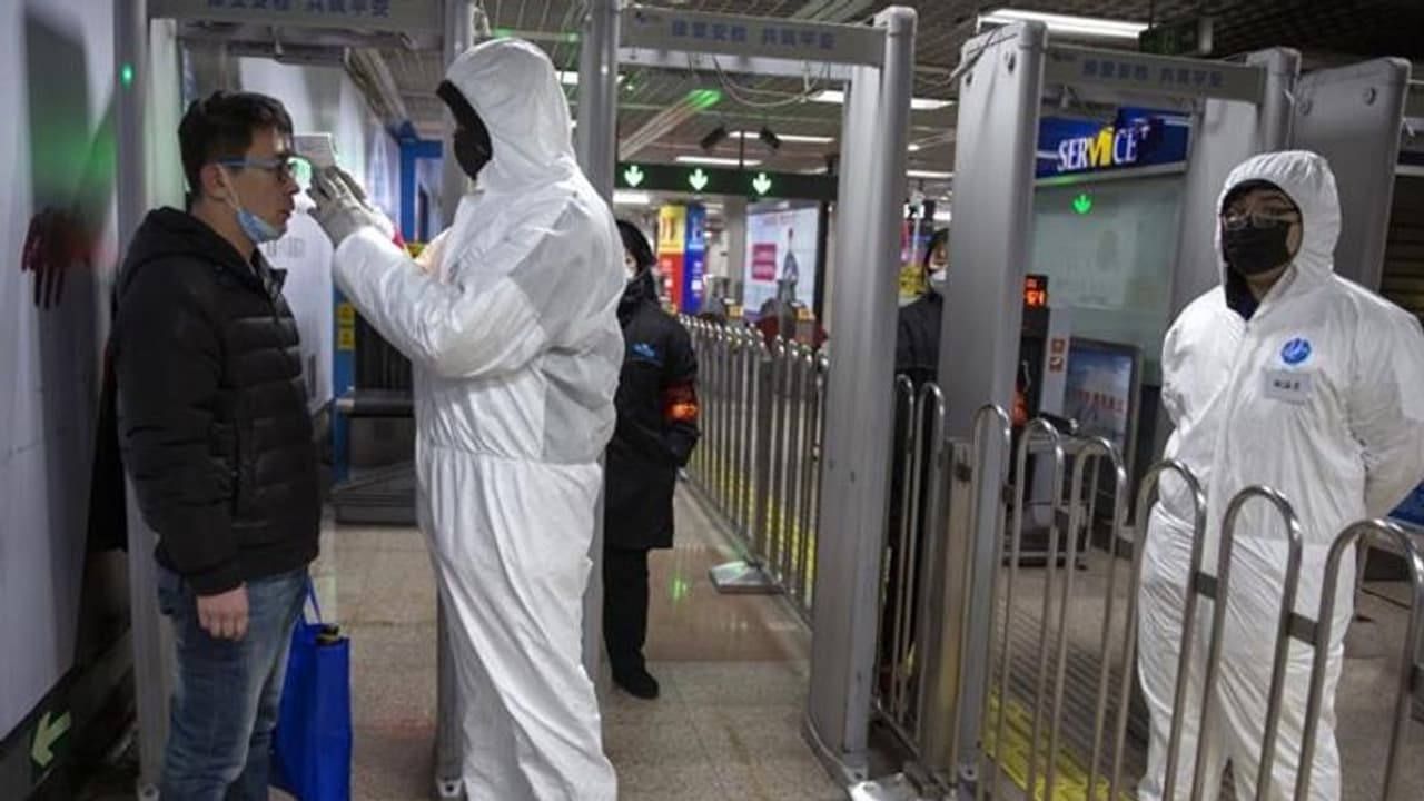 കൊറോണ മുൻകരുതൽ; നാല് രാജ്യങ്ങളിൽ നിന്ന് എത്തുന്നവരെ കൂടി വിമാനത്താവളത്തിൽ നിരീക്ഷിക്കും കൊറോണ മുൻകരുതൽ; നാല് രാജ്യങ്ങളിൽ നിന്ന് എത്തുന്നവരെ കൂടി വിമാനത്താവളത്തിൽ നിരീക്ഷിക്കും