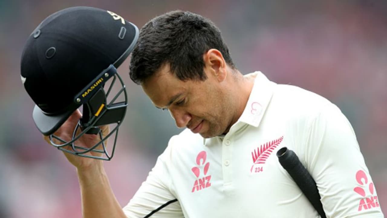 சர்வதேச கிரிக்கெட்டில் வரலாற்று சாதனை படைக்கப்போகும் ரோஸ் டெய்லர்.. முதல் சர்வதேச வீரர் இவர் தான் சர்வதேச கிரிக்கெட்டில் வரலாற்று சாதனை படைக்கப்போகும் ரோஸ் டெய்லர்.. முதல் சர்வதேச வீரர் இவர் தான்