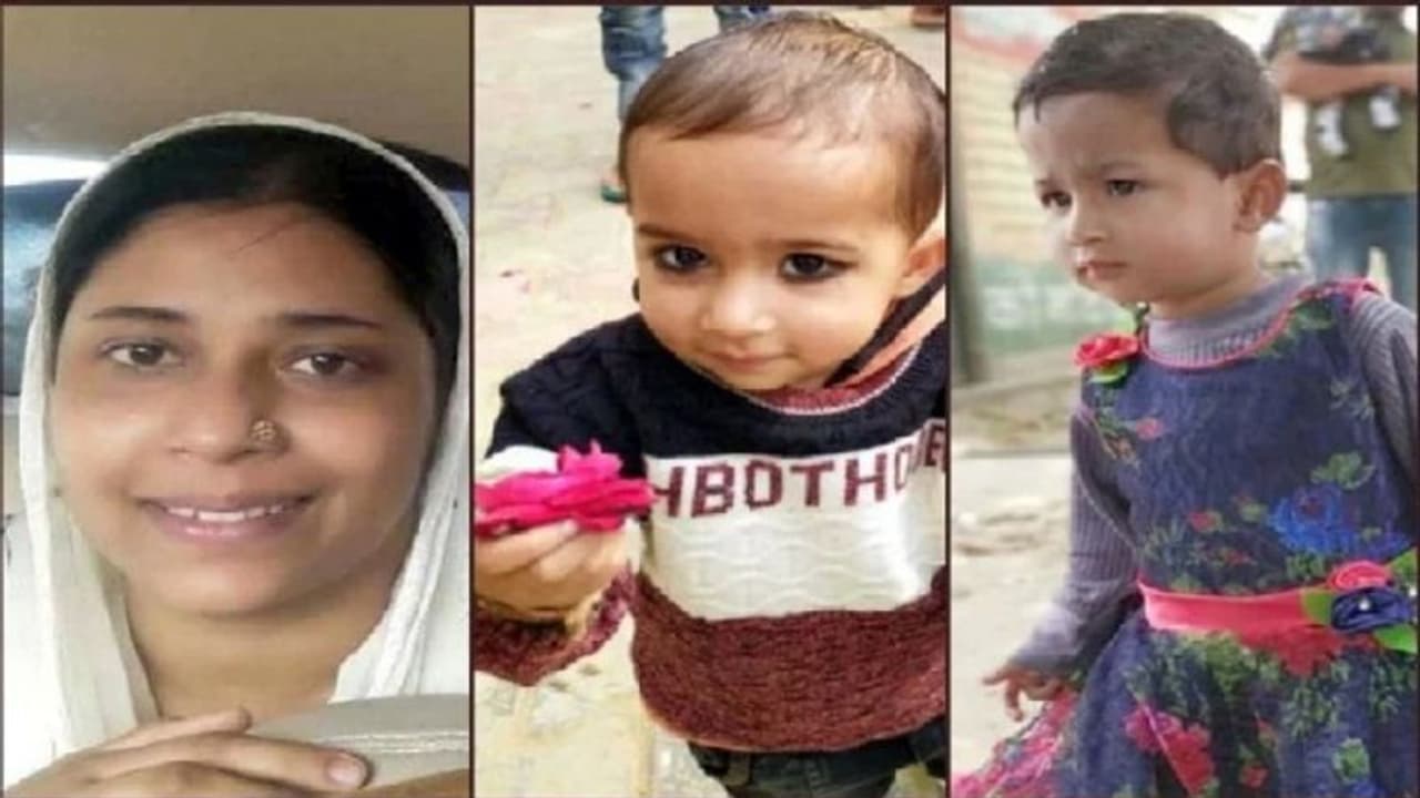 बेड के बॉक्स में मिला था 2 बच्चों का शव, ऊपर थी मां की निर्वस्त्र लाश, IG ने सच्चाई जानने के लिए लगाई चौपाल बेड के बॉक्स में मिला था 2 बच्चों का शव, ऊपर थी मां की निर्वस्त्र लाश, IG ने सच्चाई जानने के लिए लगाई चौपाल