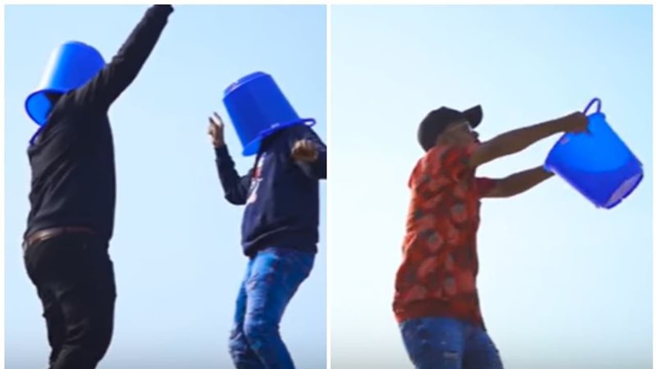 ഓർമ്മയില്ലേ നീലബക്കറ്റ് പാട്ട്? പുതിയ വേർഷനുമായി തിരുമാലി എത്തിയിട്ടുണ്ട്; വീഡിയോ കാണാം ഓർമ്മയില്ലേ നീലബക്കറ്റ് പാട്ട്? പുതിയ വേർഷനുമായി തിരുമാലി എത്തിയിട്ടുണ്ട്; വീഡിയോ കാണാം