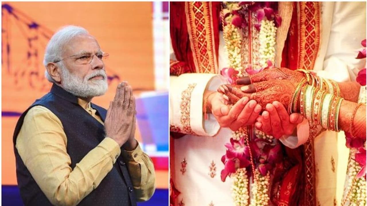 മകളുടെ വിവാഹത്തിന് പ്രധാനമന്ത്രിയെ ക്ഷണിച്ച് റിക്ഷാതൊഴിലാളി; മോദിയുടെ മറുപടി ഇങ്ങനെ മകളുടെ വിവാഹത്തിന് പ്രധാനമന്ത്രിയെ ക്ഷണിച്ച് റിക്ഷാതൊഴിലാളി; മോദിയുടെ മറുപടി ഇങ്ങനെ