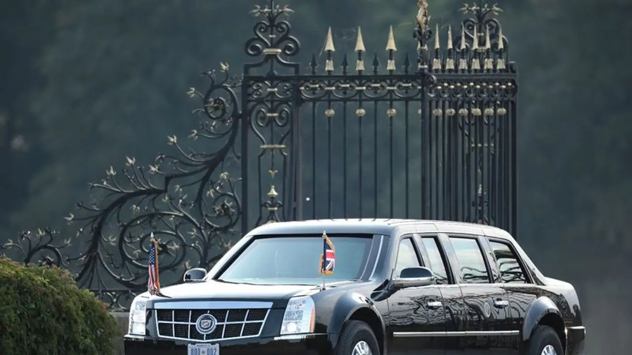 ట్రంప్ భారత్ పర్యటన: అమెరికా అధ్యక్షుడి ప్రత్యేక కార్ "బీస్ట్" ప్రత్యేకతలివే... ట్రంప్ భారత్ పర్యటన: అమెరికా అధ్యక్షుడి ప్రత్యేక కార్ "బీస్ట్" ప్రత్యేకతలివే...