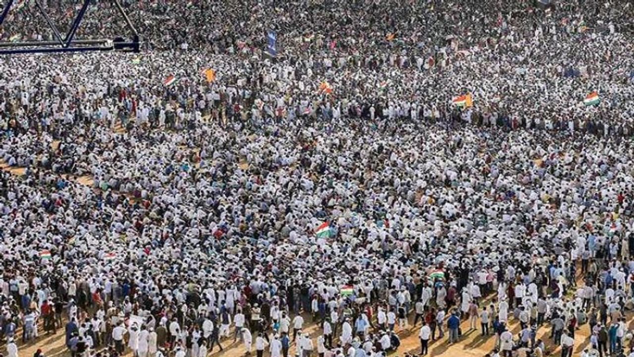 ಮೋದಿ, ಶಾ ಸೇ ಆಜಾದಿ: ಮುಂಬೈನಲ್ಲಿ ಸಿಎಎ ವಿರೋಧಿಗಳ ಬೃಹತ್ ಪ್ರತಿಭಟನೆ! ಮೋದಿ, ಶಾ ಸೇ ಆಜಾದಿ: ಮುಂಬೈನಲ್ಲಿ ಸಿಎಎ ವಿರೋಧಿಗಳ ಬೃಹತ್ ಪ್ರತಿಭಟನೆ!