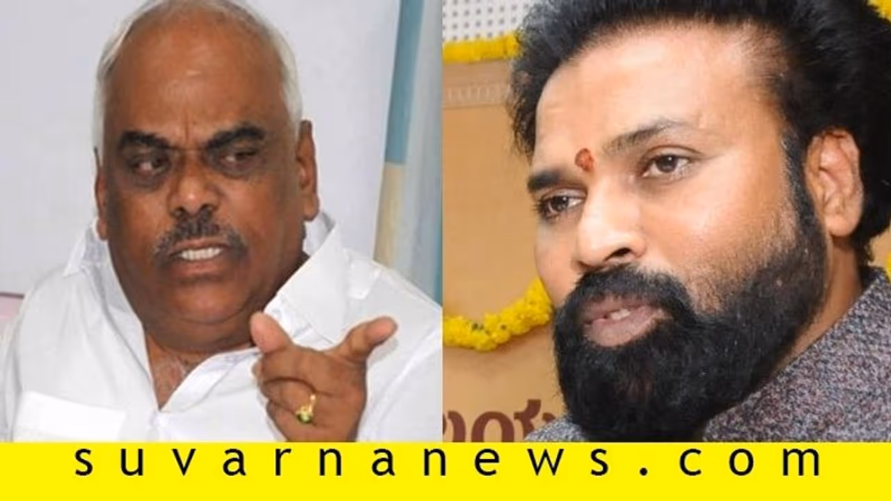 ಸಚಿವ ಶ್ರೀರಾಮುಲುಗಾಗಿ 1 ಗಂಟೆ ಕಾದ ಮಾಜಿ ಸ್ವೀಕರ್ ಸಚಿವ ಶ್ರೀರಾಮುಲುಗಾಗಿ 1 ಗಂಟೆ ಕಾದ ಮಾಜಿ ಸ್ವೀಕರ್