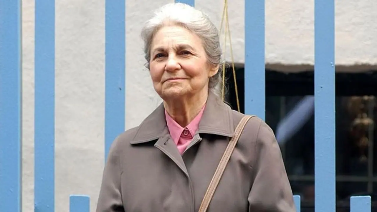 86 साल की उम्र में इस एक्ट्रेस का हुआ निधन, 'सेक्स एंड द सिटी' जैसी फिल्मों में कर चुकी हैं काम 86 साल की उम्र में इस एक्ट्रेस का हुआ निधन, 'सेक्स एंड द सिटी' जैसी फिल्मों में कर चुकी हैं काम