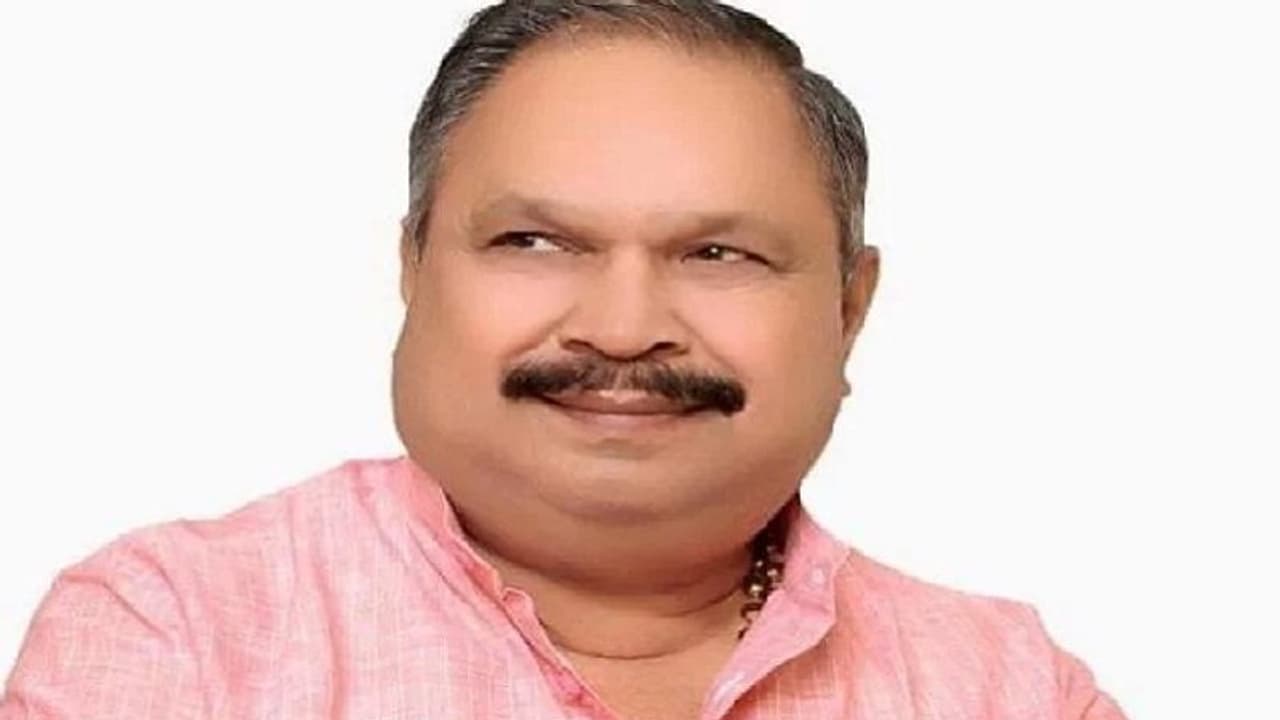 बीजेपी विधायक से मांगी 10 लाख रुपये की रंगदारी, ये है पूरा मामला बीजेपी विधायक से मांगी 10 लाख रुपये की रंगदारी, ये है पूरा मामला