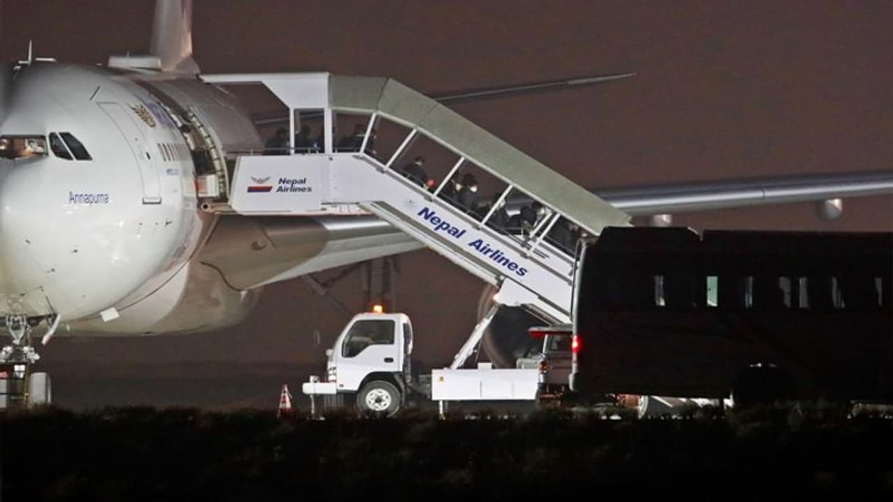 नेपाल ने भी कोरोना वायरस से प्रभावित अपने 175 नागरिकों ने निकाला बाहर नेपाल ने भी कोरोना वायरस से प्रभावित अपने 175 नागरिकों ने निकाला बाहर