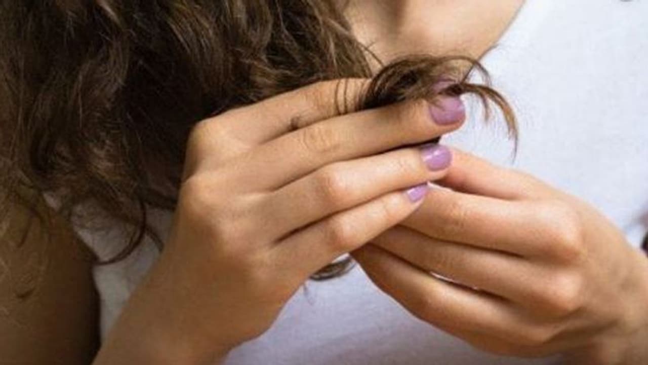 മുടിയുടെ അറ്റം പിളർന്നാൽ ചെയ്യേണ്ടത്...