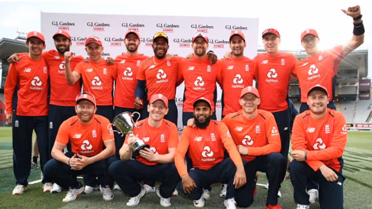 ಟಿ20: ಆಫ್ರಿಕಾ ವಿರುದ್ಧ ಇಂಗ್ಲೆಂಡ್ಗೆ 2 1ರ ಜಯ ಟಿ20: ಆಫ್ರಿಕಾ ವಿರುದ್ಧ ಇಂಗ್ಲೆಂಡ್ಗೆ 2 1ರ ಜಯ