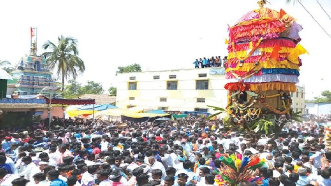 ಹೂವಿನಹಡಗಲಿ: ಫೆ. 18ರಿಂದ ಪುಣ್ಯ ಕ್ಷೇತ್ರ ಕುರುವತ್ತಿ ಬಸವೇಶ್ವರ ಜಾತ್ರೆ ಹೂವಿನಹಡಗಲಿ: ಫೆ. 18ರಿಂದ ಪುಣ್ಯ ಕ್ಷೇತ್ರ ಕುರುವತ್ತಿ ಬಸವೇಶ್ವರ ಜಾತ್ರೆ