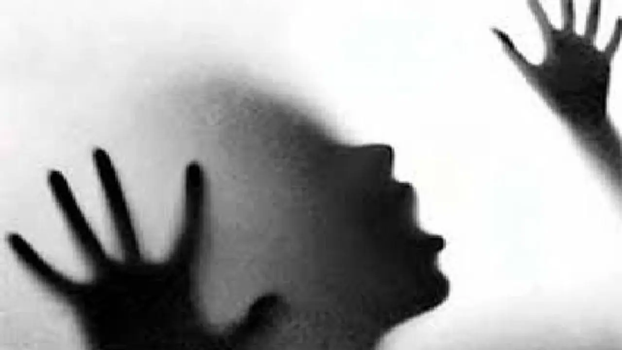 राजधानी में हुआ रिश्तों का खून, चचेरे भाई ने मासूम की रेप के बाद की हत्या राजधानी में हुआ रिश्तों का खून, चचेरे भाई ने मासूम की रेप के बाद की हत्या