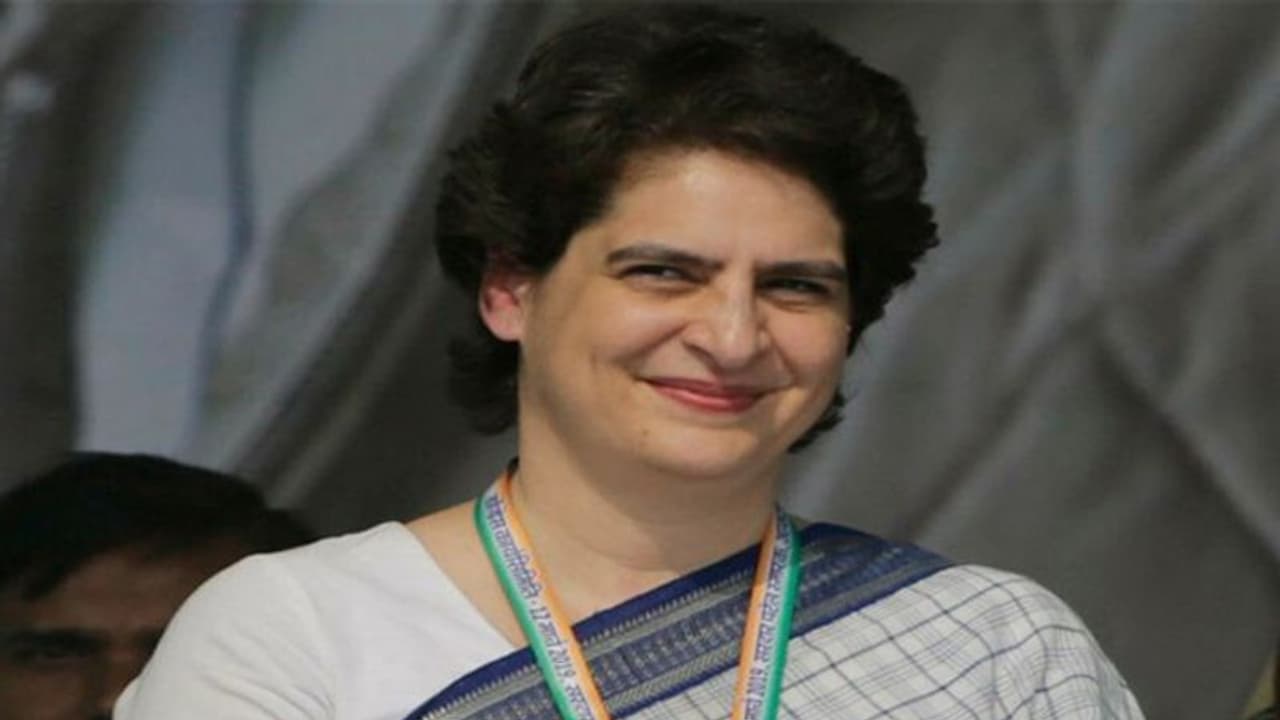 मध्य प्रदेश कांग्रेस नेताओं की मांग, MP से प्रियंका गांधी को भेजा जाए राज्यसभा मध्य प्रदेश कांग्रेस नेताओं की मांग, MP से प्रियंका गांधी को भेजा जाए राज्यसभा