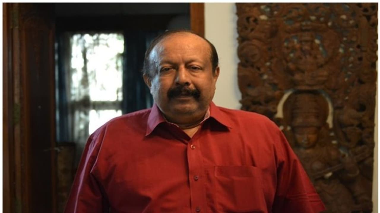 പത്രപ്രവർത്തനത്തിൽ മൂന്ന് പതിറ്റാണ്ട്, നേരായ പത്രധർമ്മം; വിടപറഞ്ഞത് മാധ്യമ രംഗത്തെ അതുല്യപ്രതിഭ പത്രപ്രവർത്തനത്തിൽ മൂന്ന് പതിറ്റാണ്ട്, നേരായ പത്രധർമ്മം; വിടപറഞ്ഞത് മാധ്യമ രംഗത്തെ അതുല്യപ്രതിഭ