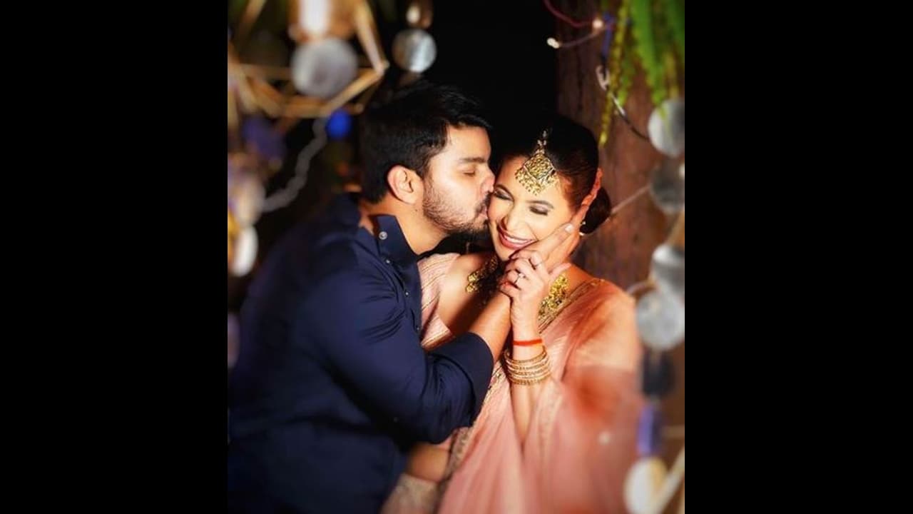 திருமணத்தில் செம்ம ஆட்டம் போட்ட மஹத் பிராச்சி! முதல் முறையாக வெளியான கொண்டாட்ட வீடியோ!