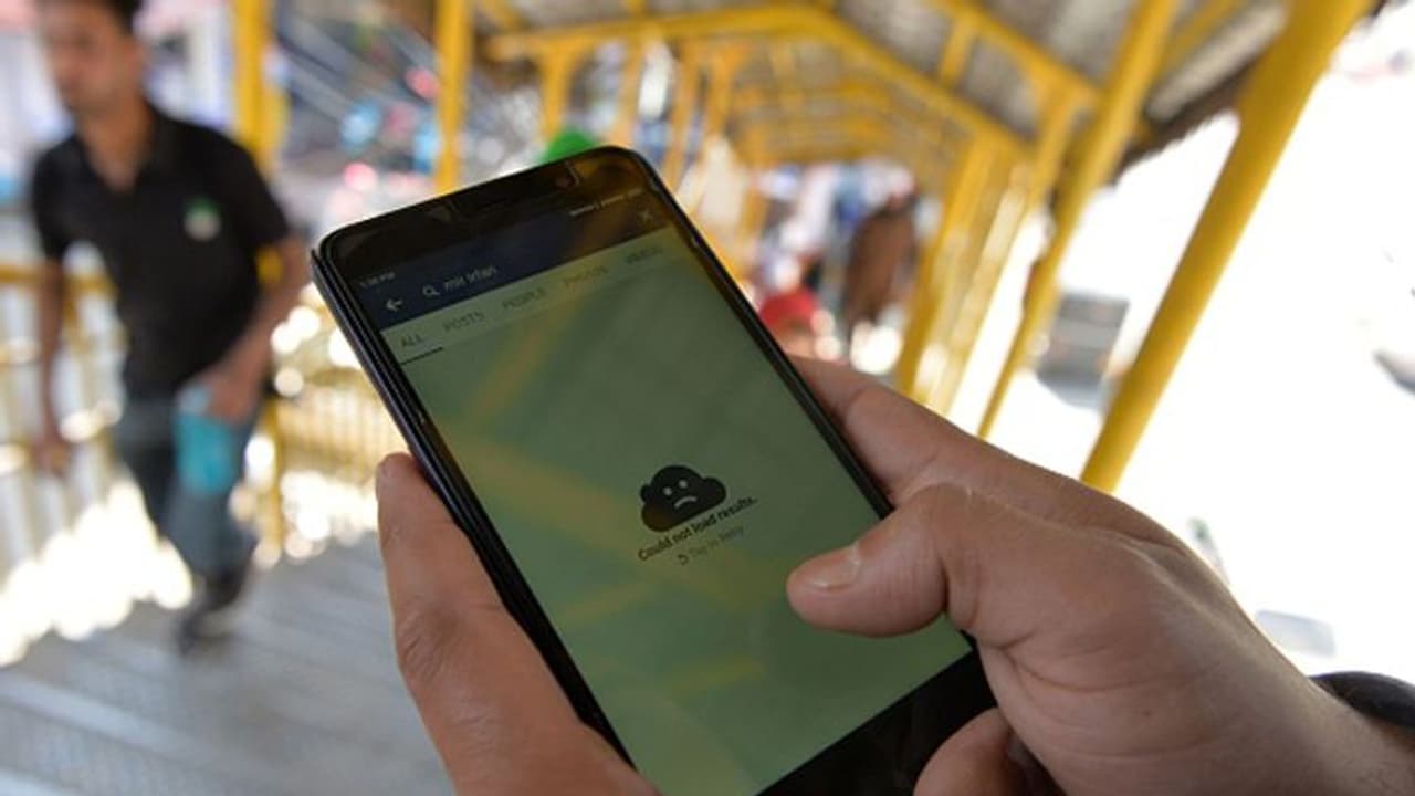 സമൂഹമാധ്യമങ്ങള്‍ ദുരുപയോഗം ചെയ്തവര്‍ക്കെതിരെ യുഎപിഎ ചുമത്തി ജമ്മുകശ്മീര്‍ പൊലീസ്