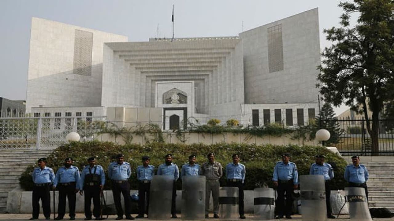 'এটা পাকিস্তান, ভারত নয়', সাংবিধানিক অধিকার নিয়ে মোদী সরকারকে খোঁচা পাক হাইকোর্টের 'এটা পাকিস্তান, ভারত নয়', সাংবিধানিক অধিকার নিয়ে মোদী সরকারকে খোঁচা পাক হাইকোর্টের