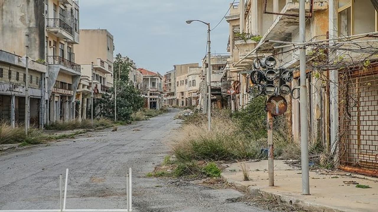 దెయ్యాల గ్రామాల్లో వలస కార్మికులకు క్వారంటైన్.. ఉత్తరాఖండ్ వినూత్న ఆలోచన దెయ్యాల గ్రామాల్లో వలస కార్మికులకు క్వారంటైన్.. ఉత్తరాఖండ్ వినూత్న ఆలోచన