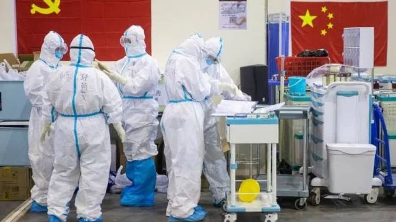 കൊറോണ വൈറസ്: മരണസംഖ്യ രണ്ടായിരം, രോഗബാധിതരുടെ എണ്ണം മുക്കാൽ ലക്ഷം കടന്നു കൊറോണ വൈറസ്: മരണസംഖ്യ രണ്ടായിരം, രോഗബാധിതരുടെ എണ്ണം മുക്കാൽ ലക്ഷം കടന്നു