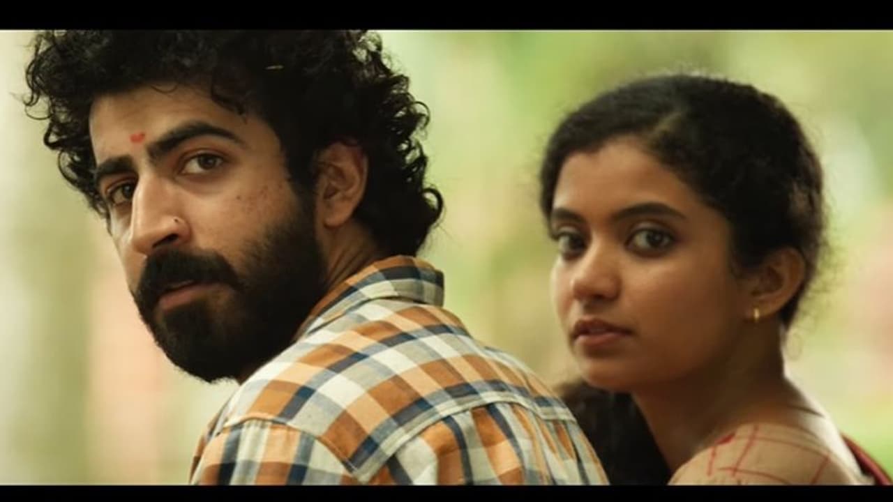 അന്ന ബെന്നിനൊപ്പം റോഷന് മാത്യു; 'കപ്പേള' ട്രെയ്ലര് അന്ന ബെന്നിനൊപ്പം റോഷന് മാത്യു; 'കപ്പേള' ട്രെയ്ലര്