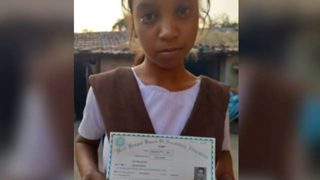 বিপদে বন্ধু পুলিশ, পরীক্ষাকেন্দ্রে ছাত্রীর অ্য়াডমিট কার্ড পৌঁছে দিলেন এএসআই