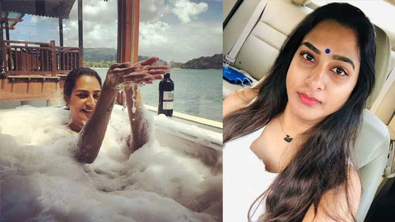 చెత్త నా కొడకా.. కూతురిని కామెంట్ చేసిన వారిపై సురేఖ వాణి ఫైర్ చెత్త నా కొడకా.. కూతురిని కామెంట్ చేసిన వారిపై సురేఖ వాణి ఫైర్