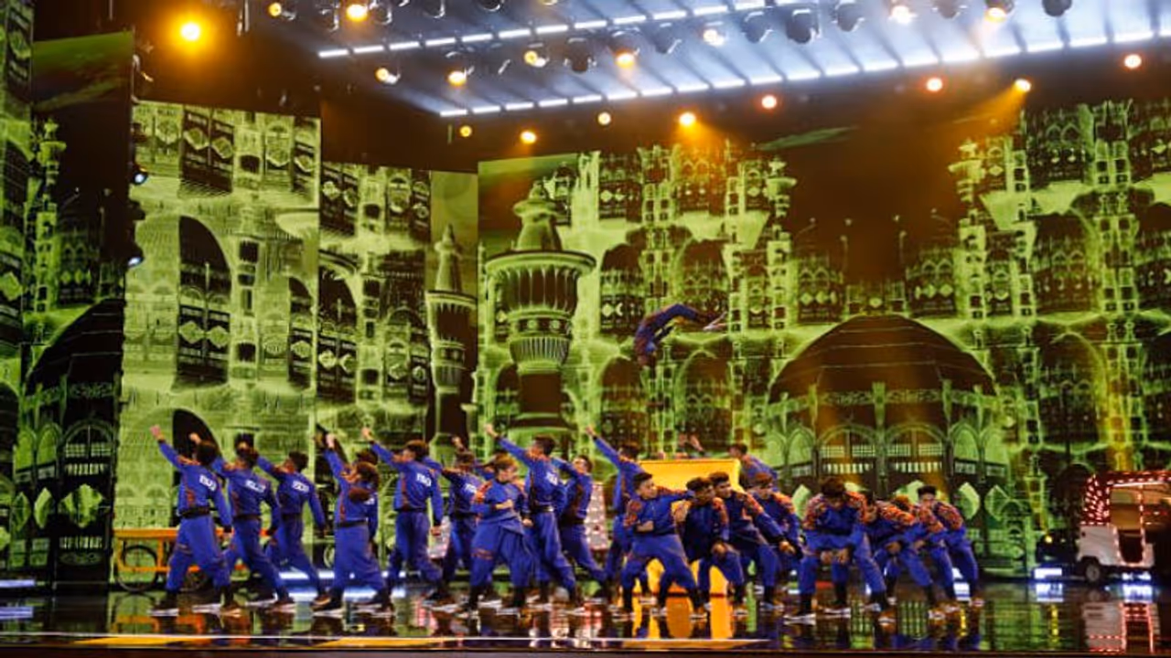 মুম্বইয়ের বস্তির জয়জয়কার মার্কিন মুলুকে, আমেরিকা'স গট ট্যালেন্টের সেরা 'ভি আনবিটেবল' মুম্বইয়ের বস্তির জয়জয়কার মার্কিন মুলুকে, আমেরিকা'স গট ট্যালেন্টের সেরা 'ভি আনবিটেবল'