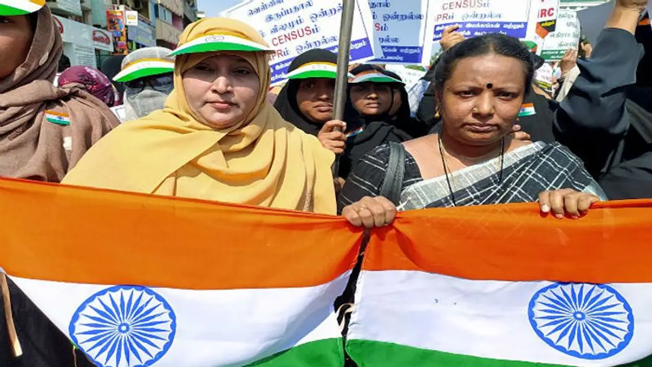 সিএএ এর বিরুদ্ধে প্রতিবাদ, পুলিশের অনুমতি ছাড়াই চেন্নাইয়ের রাজপথে জনজোয়ার সিএএ এর বিরুদ্ধে প্রতিবাদ, পুলিশের অনুমতি ছাড়াই চেন্নাইয়ের রাজপথে জনজোয়ার