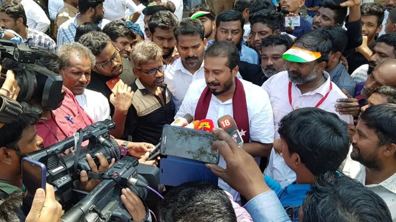 திமுக கூட்டணியின் வெற்றி உறுதி.. ஐடி ரெய்டு விட்டாலும் வேலைக்கு ஆகாது.. தமிமுன் அன்சாரி அதிரடி. திமுக கூட்டணியின் வெற்றி உறுதி.. ஐடி ரெய்டு விட்டாலும் வேலைக்கு ஆகாது.. தமிமுன் அன்சாரி அதிரடி.