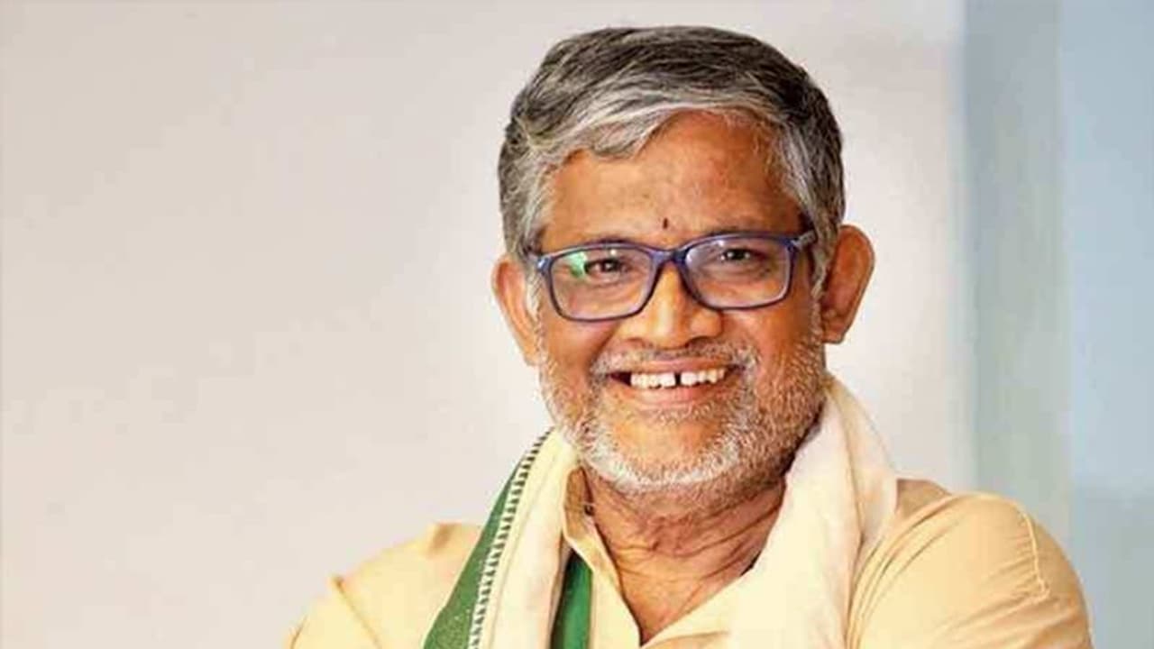 డైరెక్టర్ గా సీనియర్ యాక్టర్ సెకండ్ మూవీ.. అద్భుతహా! డైరెక్టర్ గా సీనియర్ యాక్టర్ సెకండ్ మూవీ.. అద్భుతహా!