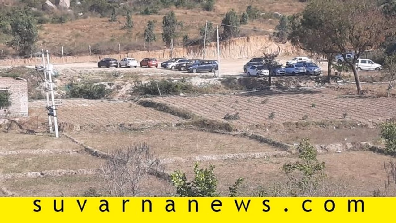 ಮಾಜಿ ಸ್ವೀಕರ್ ಕ್ಷೇತ್ರದಲ್ಲಿ ಎಗ್ಗಿಲ್ಲದೆ ನಡೀತಿದೆ ಬೆಟ್ಟಿಂಗ್ ದಂಧೆ ಮಾಜಿ ಸ್ವೀಕರ್ ಕ್ಷೇತ್ರದಲ್ಲಿ ಎಗ್ಗಿಲ್ಲದೆ ನಡೀತಿದೆ ಬೆಟ್ಟಿಂಗ್ ದಂಧೆ