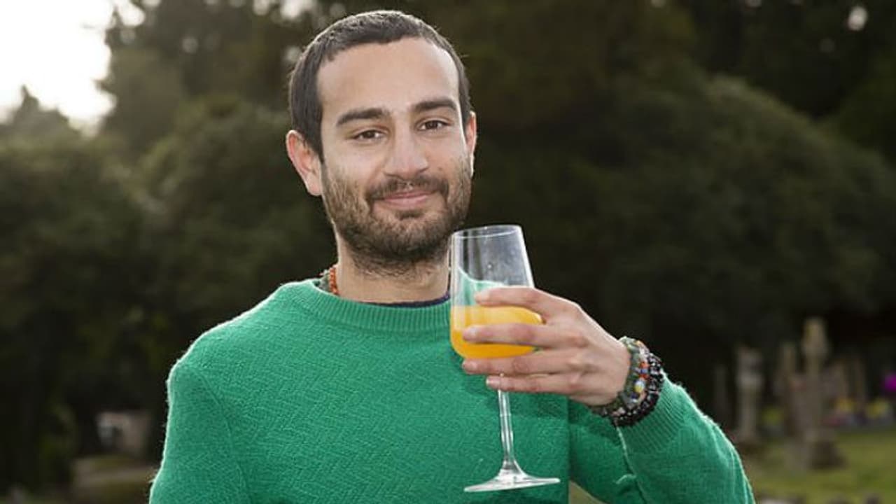 രണ്ടാഴ്ച മുതല് ഒരു മാസം വരെ പഴകിയ മൂത്രം കുടിക്കും; വിചിത്രമായ വാദങ്ങളുമായി യുവാവ്! രണ്ടാഴ്ച മുതല് ഒരു മാസം വരെ പഴകിയ മൂത്രം കുടിക്കും; വിചിത്രമായ വാദങ്ങളുമായി യുവാവ്!