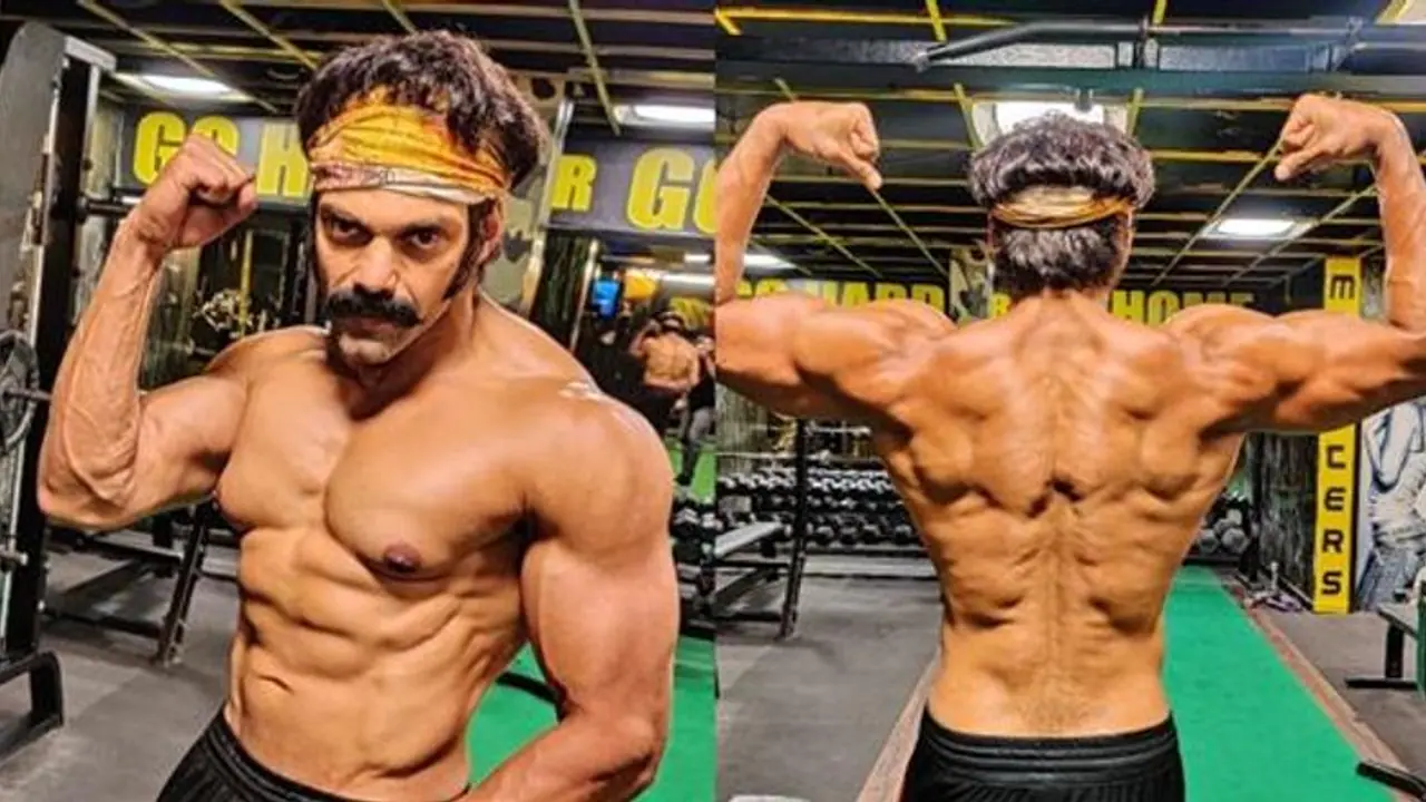 'சல்பேட்டா' படத்தில் ஆர்யாவுடன் ஜோடி சேரும் இளம் நடிகை! யார் தெரியுமா?