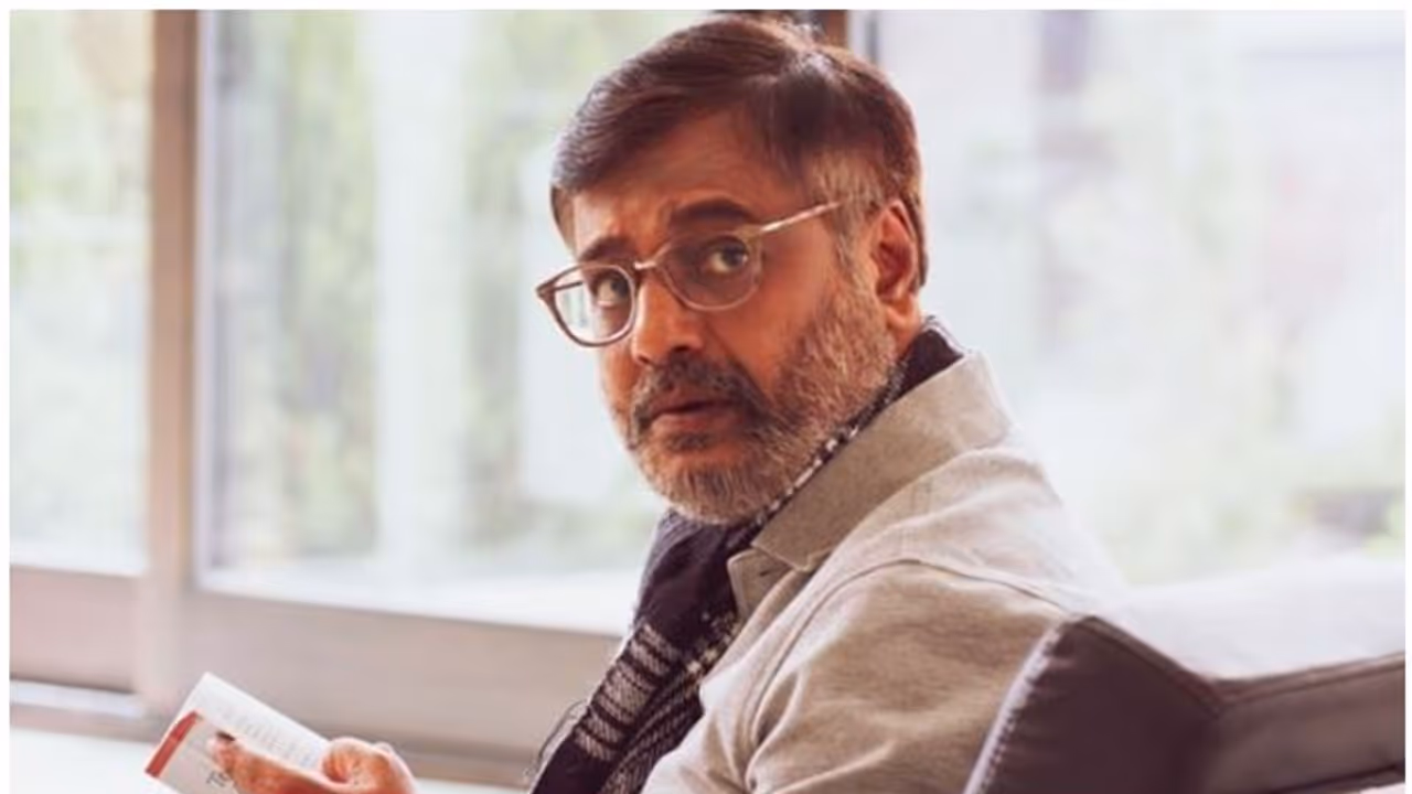 “இறந்த மருத்துவர்களை அவமானப்படுத்தாதீர்கள்”... நடிகர் விவேக்கின் உருக்கமான கோரிக்கை...! “இறந்த மருத்துவர்களை அவமானப்படுத்தாதீர்கள்”... நடிகர் விவேக்கின் உருக்கமான கோரிக்கை...!