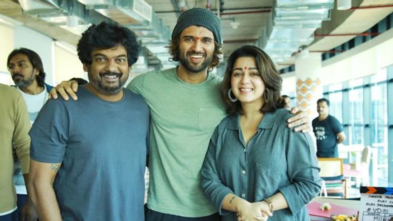 విజయ్ దేవరకొండ పూరి మూవీ ఫస్ట్ లుక్ అండ్ టైటిల్ డేట్ ఫిక్స్ ! విజయ్ దేవరకొండ పూరి మూవీ ఫస్ట్ లుక్ అండ్ టైటిల్ డేట్ ఫిక్స్ !