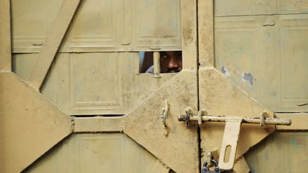 Army doctor sentenced to life imprisonment for chopping wife into 300 pieces Army doctor sentenced to life imprisonment for chopping wife into 300 pieces